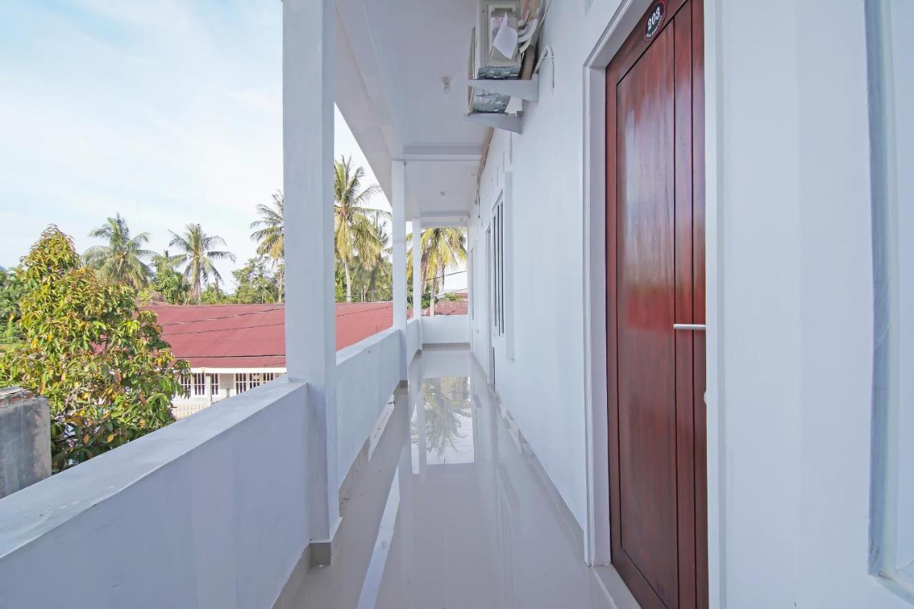 Oyo 91681 Raysa Homestay Pekanbaru Kültér fotó